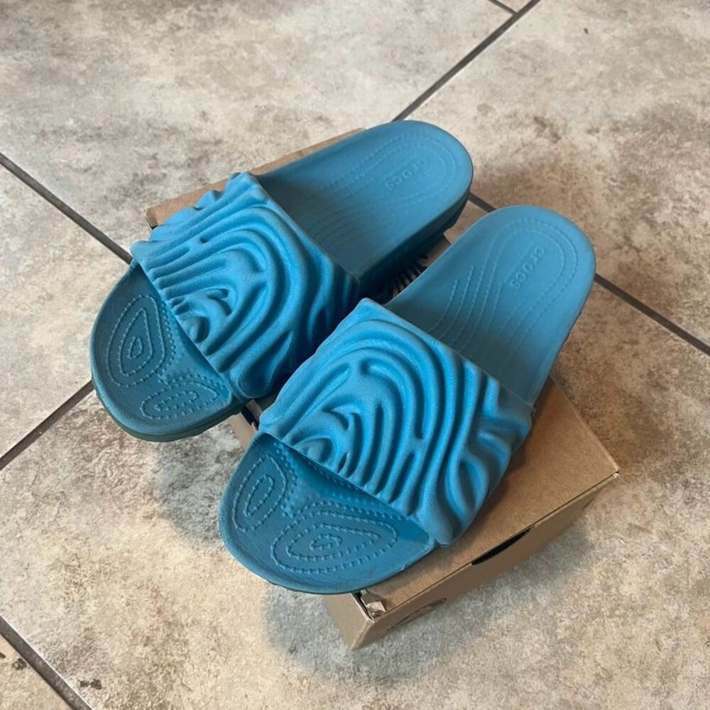 "Crocs Pollex Slide x Salehe Bembury 'Tashmoo Blue' (208685-4OH) - Size 5 men’s